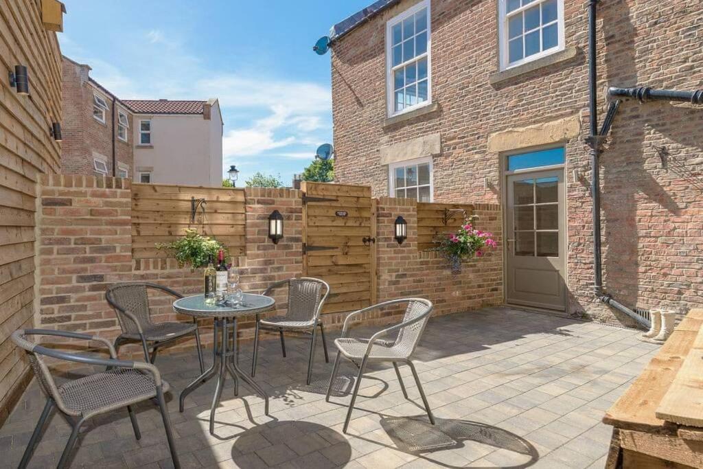 The Oldgate Apartment Morpeth Bagian luar foto